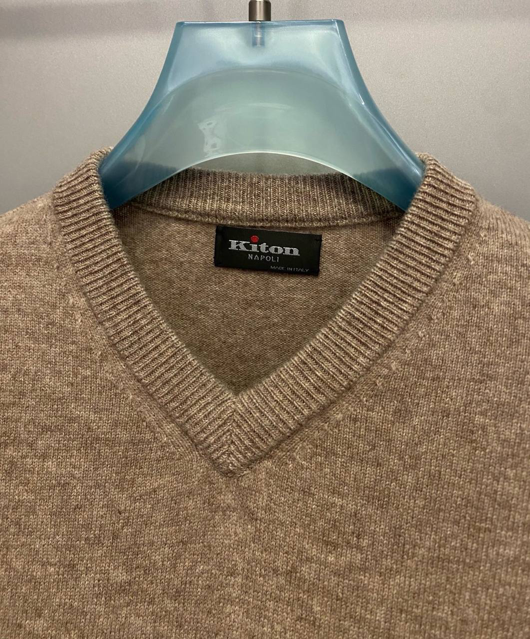 МУЖСКОЙ СВИТЕР KITON детальное фото