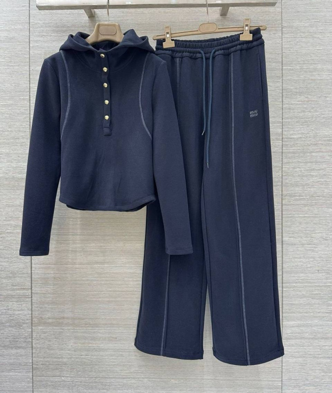 КОСТЮМ MIU MIU фото