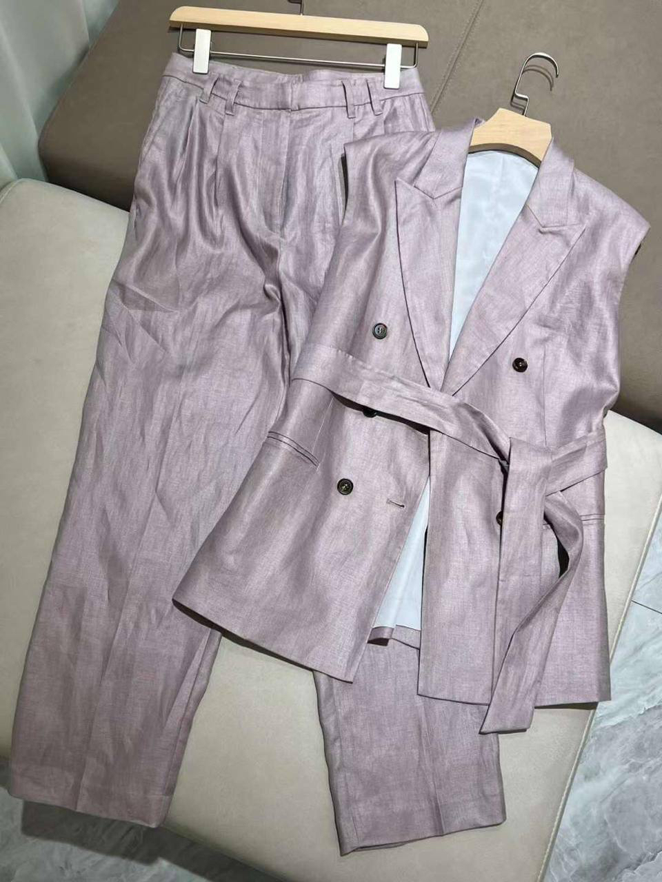 КОСТЮМ BRUNELLO CUCINELLI детальное фото