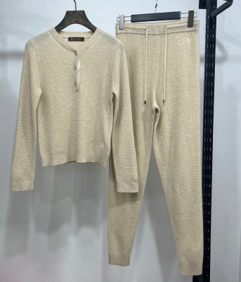 КОСТЮМ LORO PIANA фото