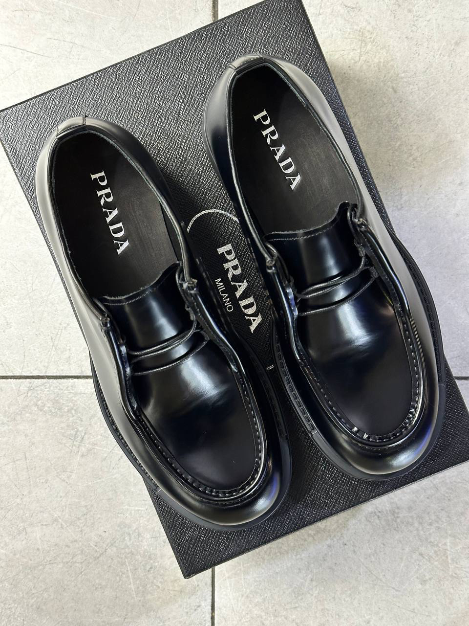 МУЖСКИЕ ТУФЛИ PRADA детальное фото