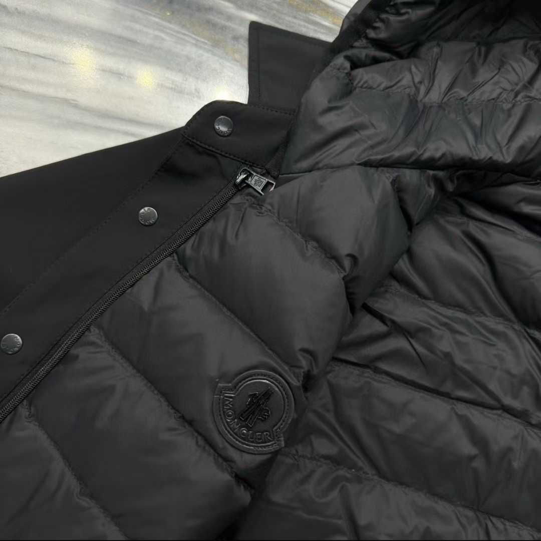 МУЖСКАЯ КУРТКА MONCLER детальное фото