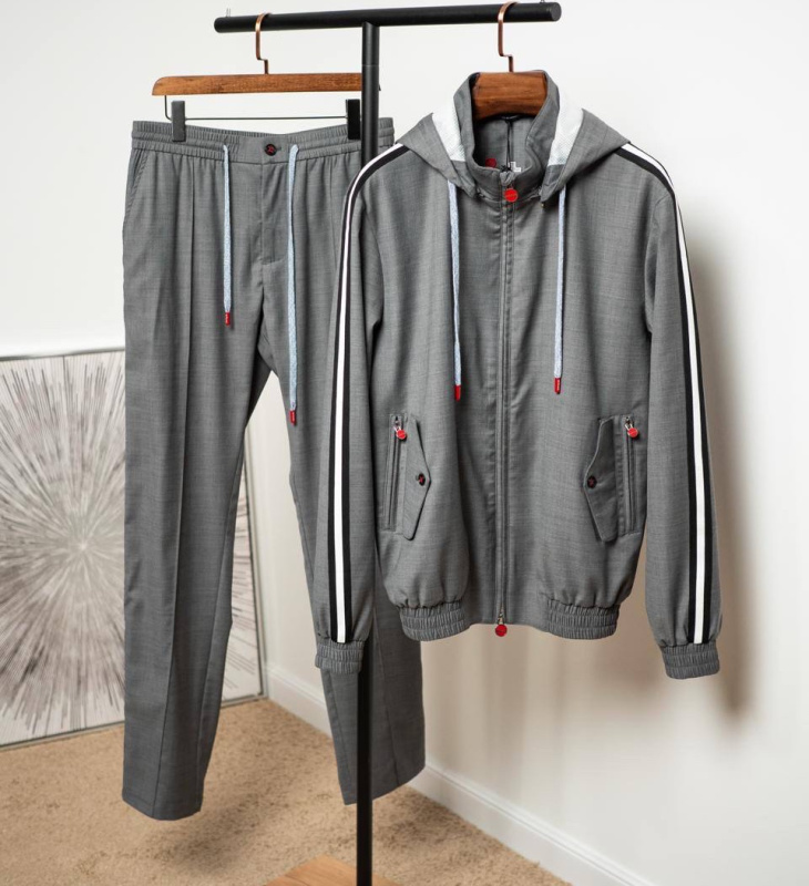 МУЖСКОЙ КОСТЮМ KITON фото