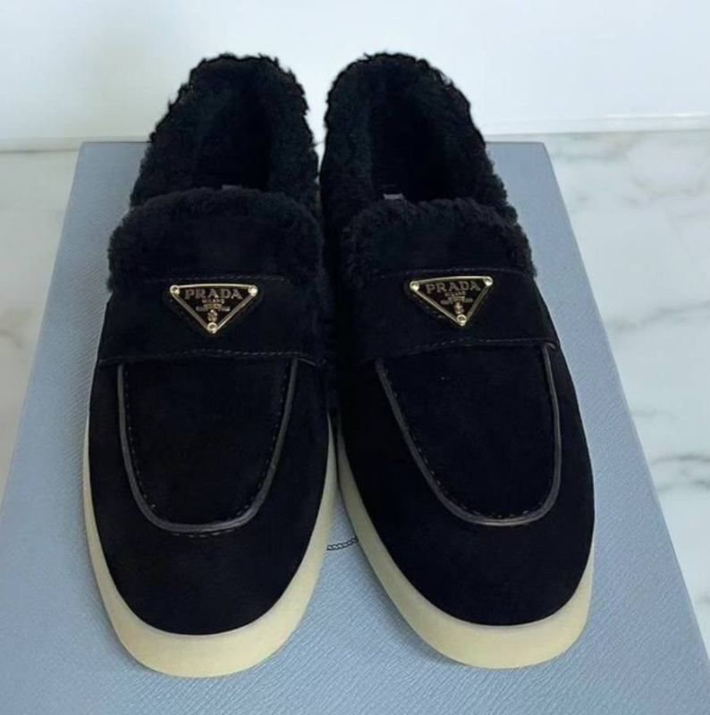 ЛОФЕРЫ PRADA фото