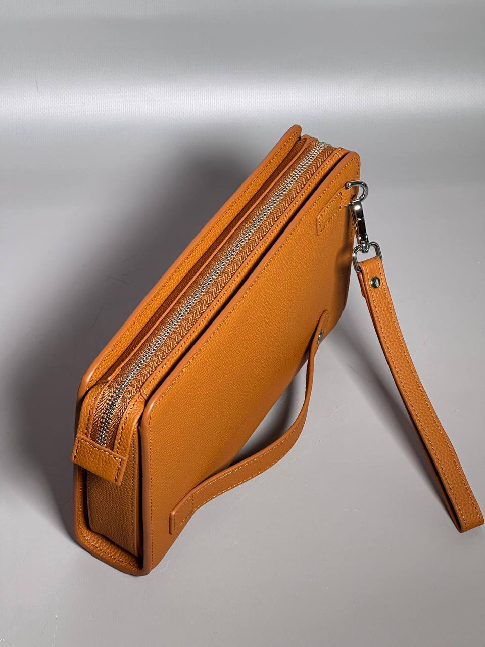МУЖСКОЙ КЛАТЧ HERMES детальное фото