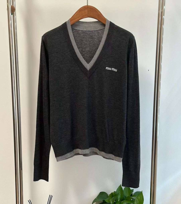 СВИТЕР MIU MIU фото