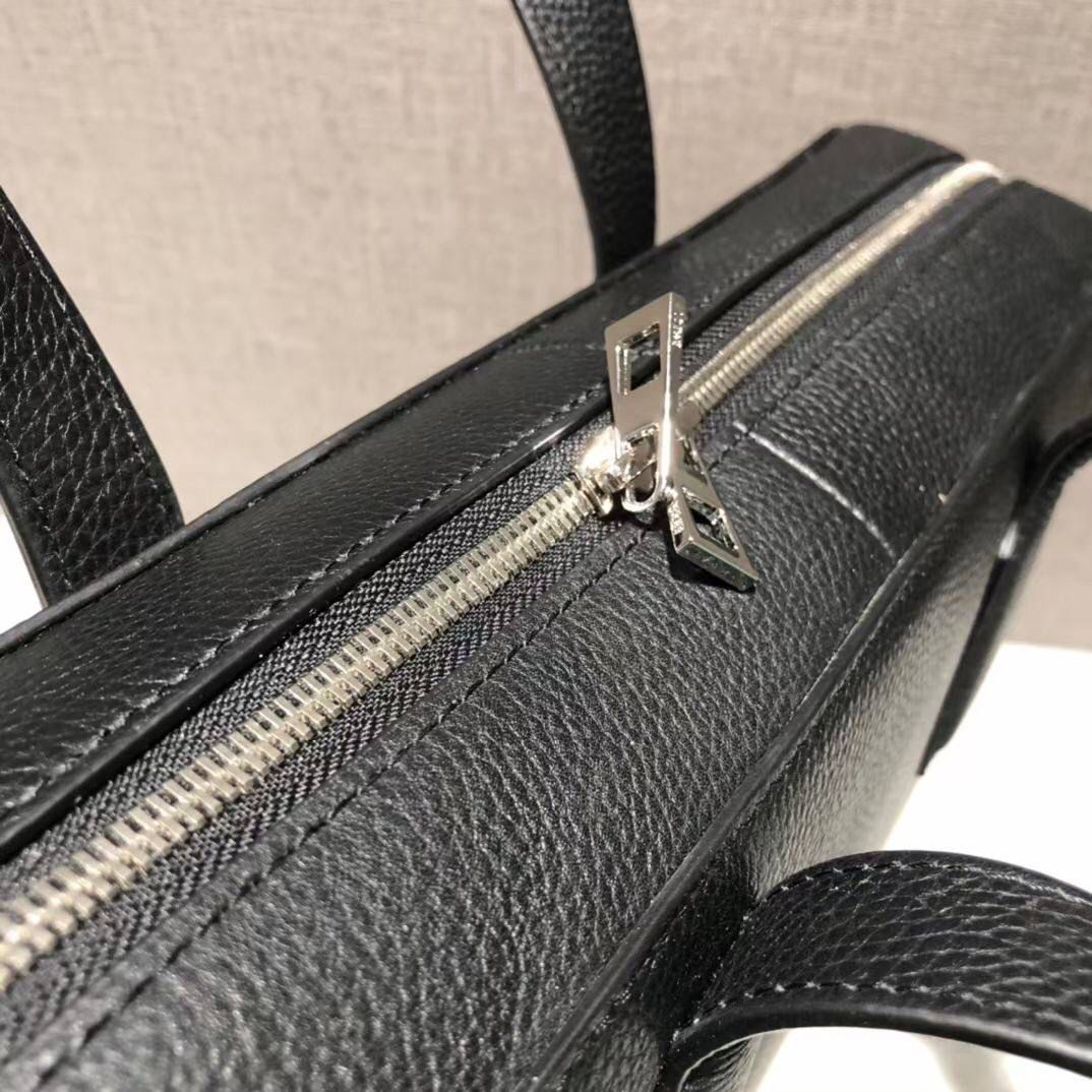 МУЖСКОЙ ПОРТФЕЛЬ LOEWE детальное фото