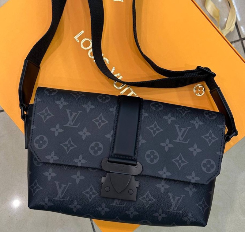 МУЖСКАЯ СУМКА МЕССЕНДЖЕР LOUIS VUITTON фото