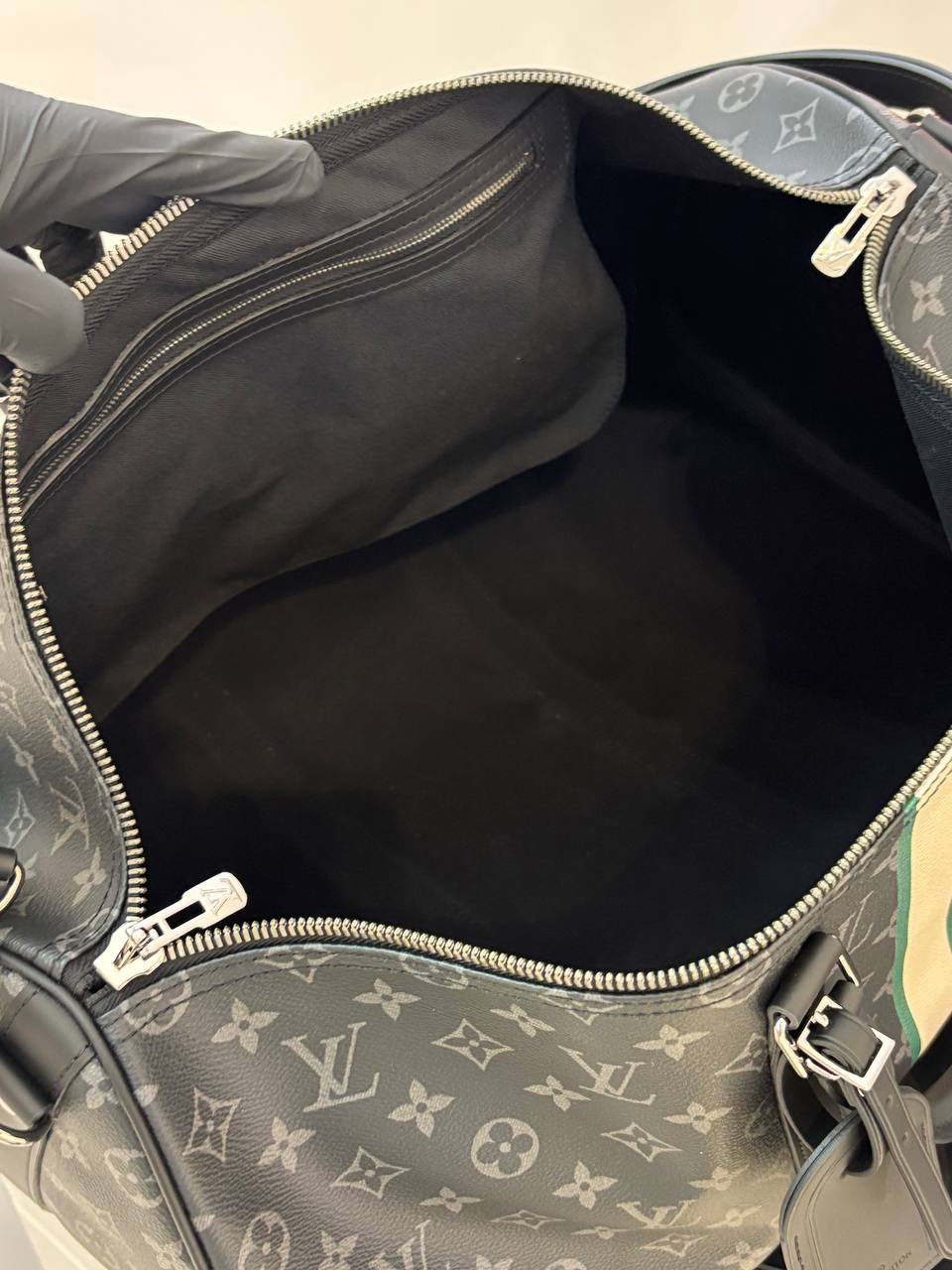ДОРОЖНАЯ СУМКА LOUIS VUITTON детальное фото