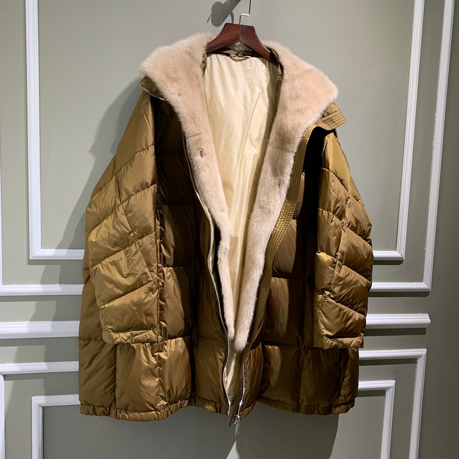 ПУХОВИК BRUNELLO CUCINELLI детальное фото