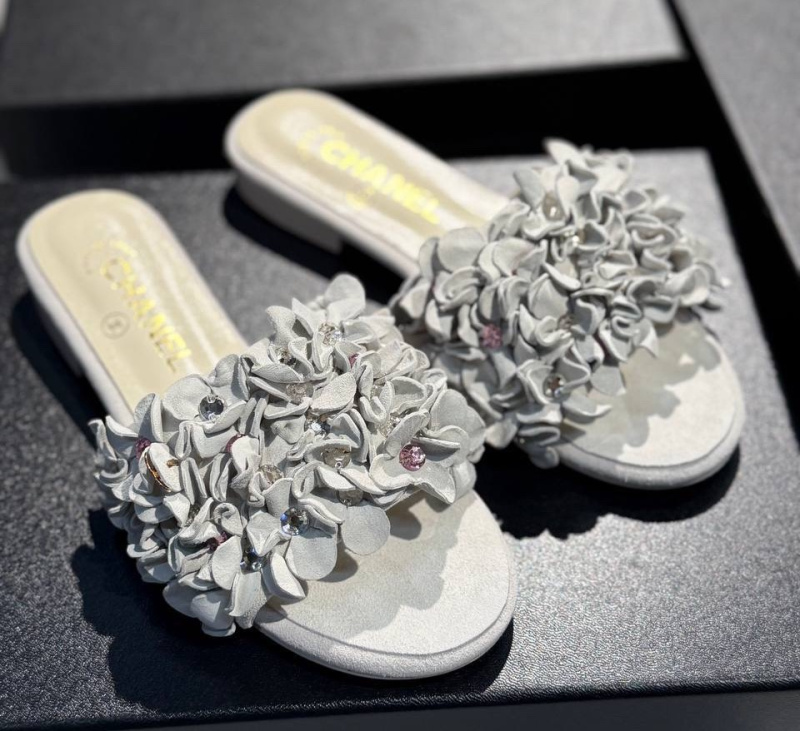 ШЛЕПКИ CHANEL фото