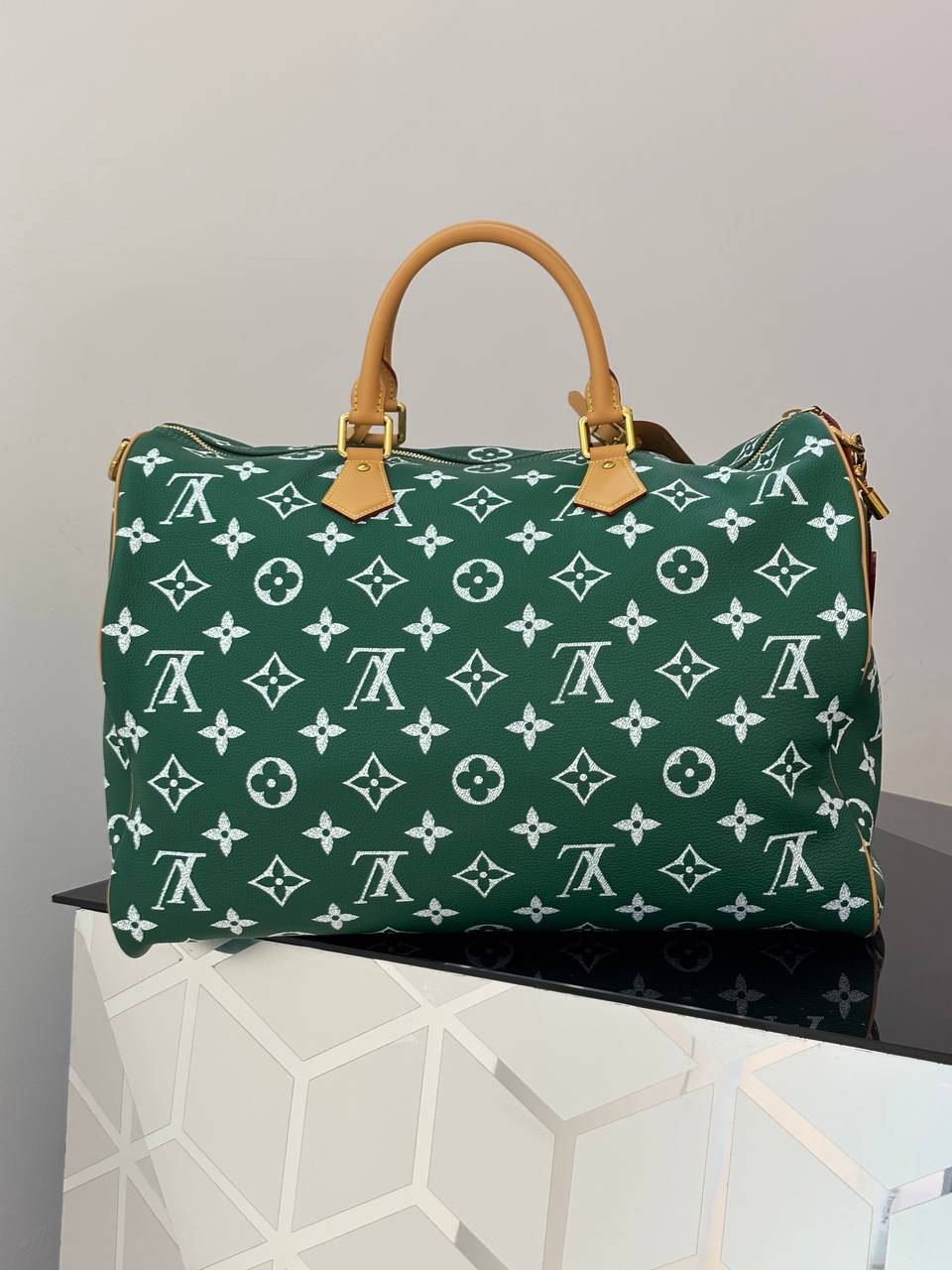 ДОРОЖНАЯ СУМКА LOUIS VUITTON детальное фото