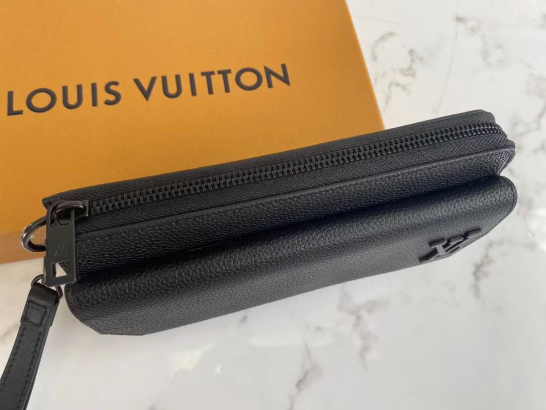 МУЖСКОЙ ПОРТМОНЕ LOUIS VUITTON детальное фото