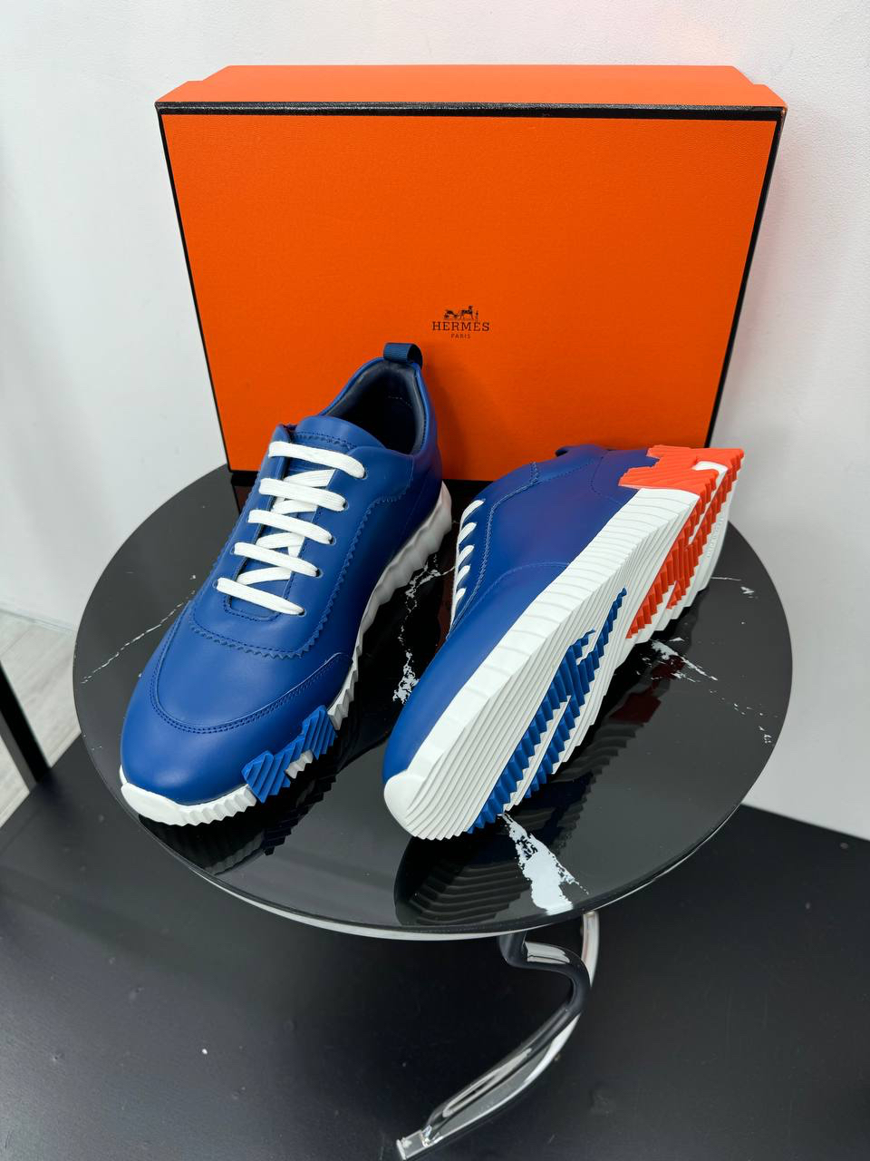 МУЖСКИЕ КРОССОВКИ HERMES детальное фото