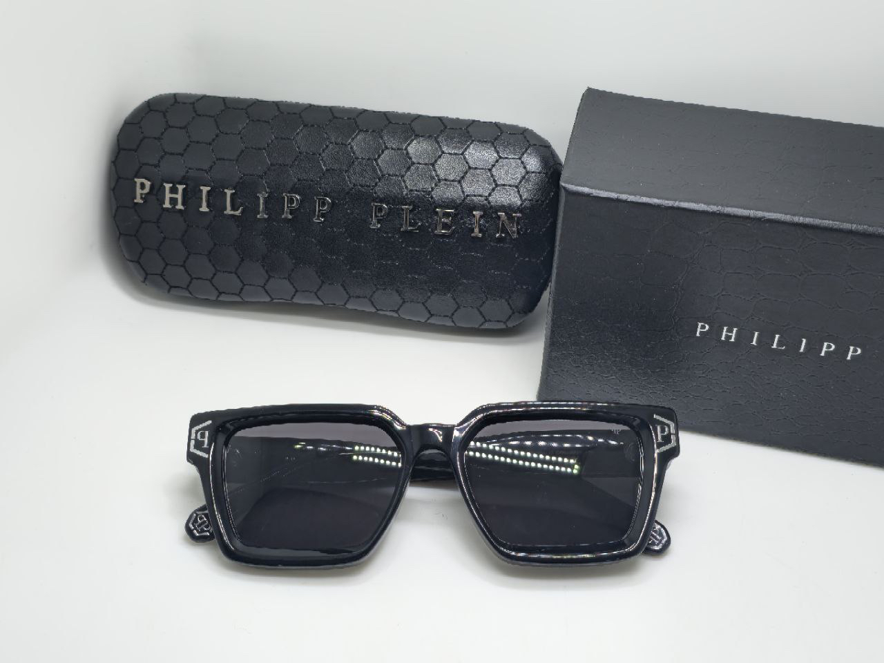МУЖСКИЕ ОЧКИ PHILLIP PLEIN детальное фото