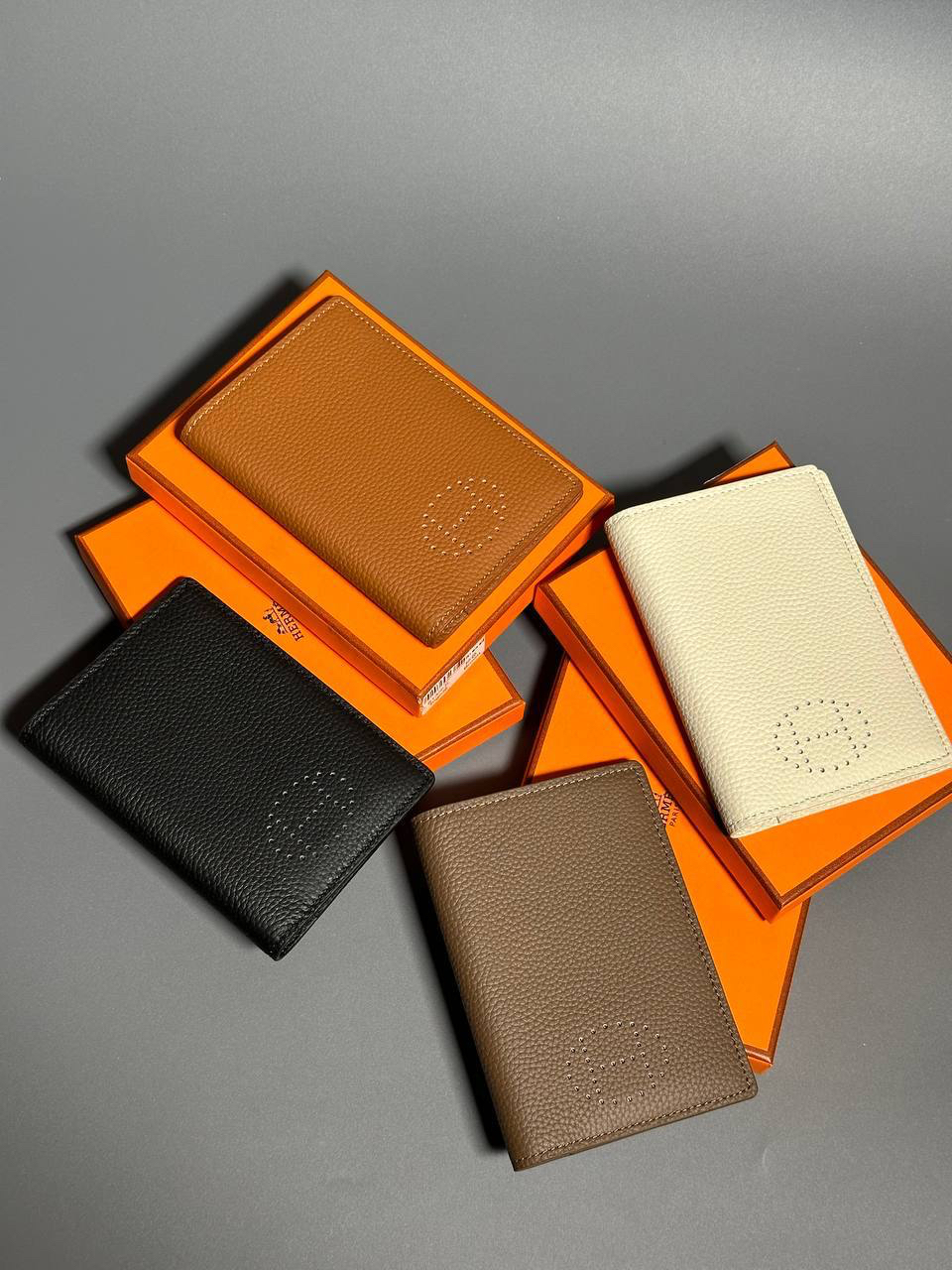 ОБЛОЖКА НА ПАСПОРТ HERMES детальное фото