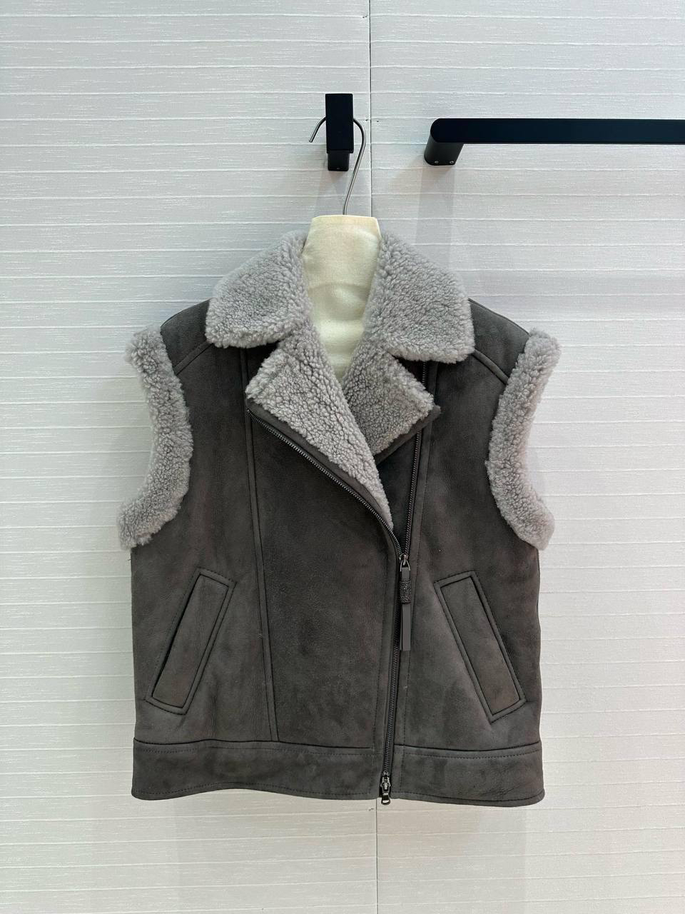 ЖИЛЕТ BRUNELLO CUCINELLI детальное фото