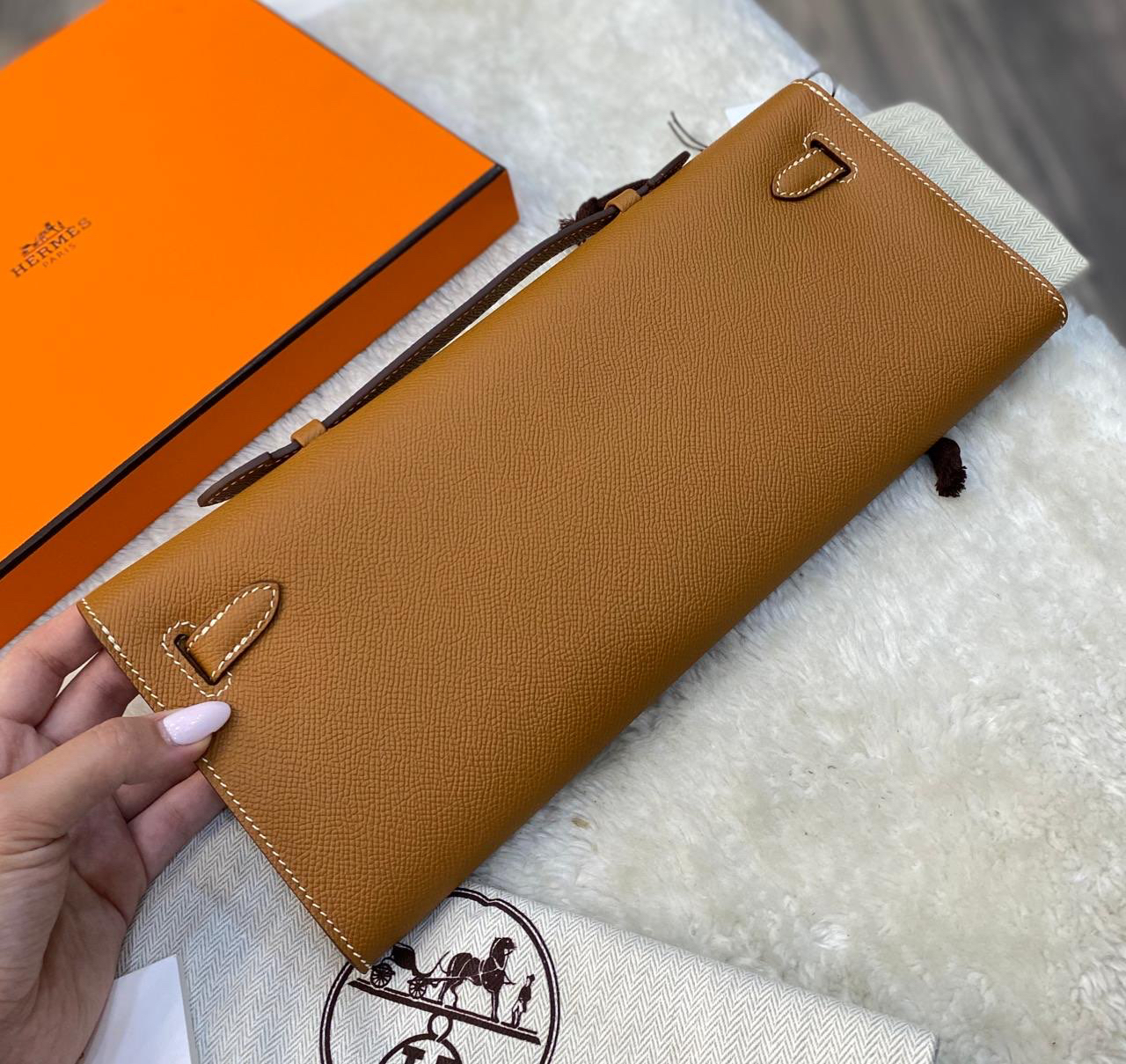КЛАТЧ HERMES KELLY CUT детальное фото