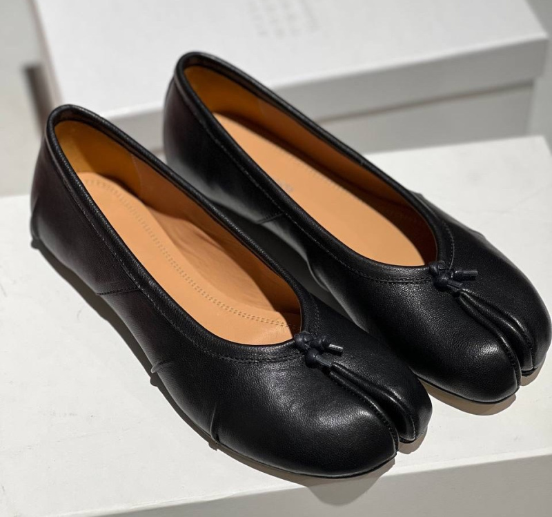 БАЛЕТКИ MAISON MARGIELA фото