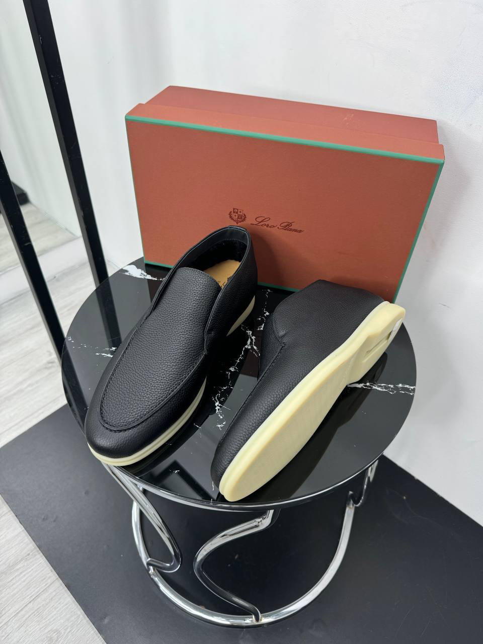 МУЖСКИЕ ЛОФЕРЫ LORO PIANA детальное фото