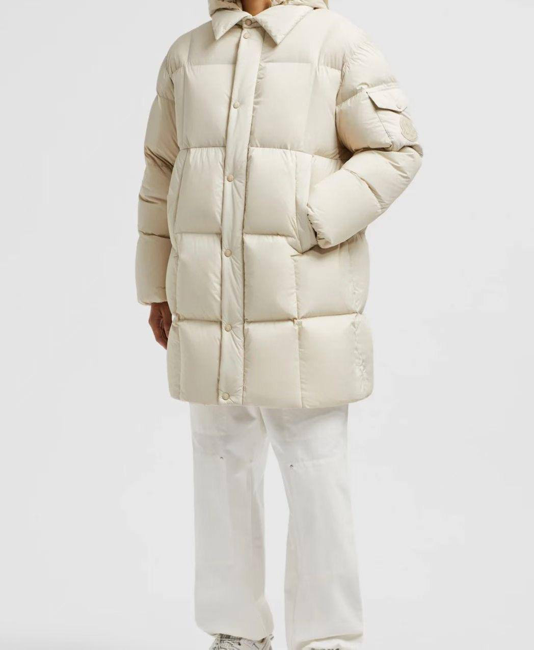 МУЖСКОЙ ПУХОВИК MONCLER детальное фото