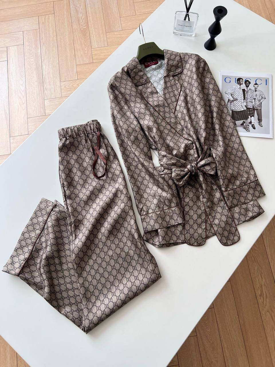 КОСТЮМ GUCCI детальное фото