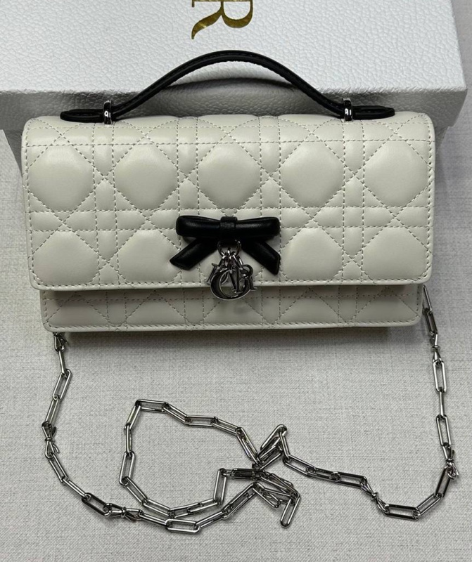 СУМКА CHRISTIAN DIOR фото