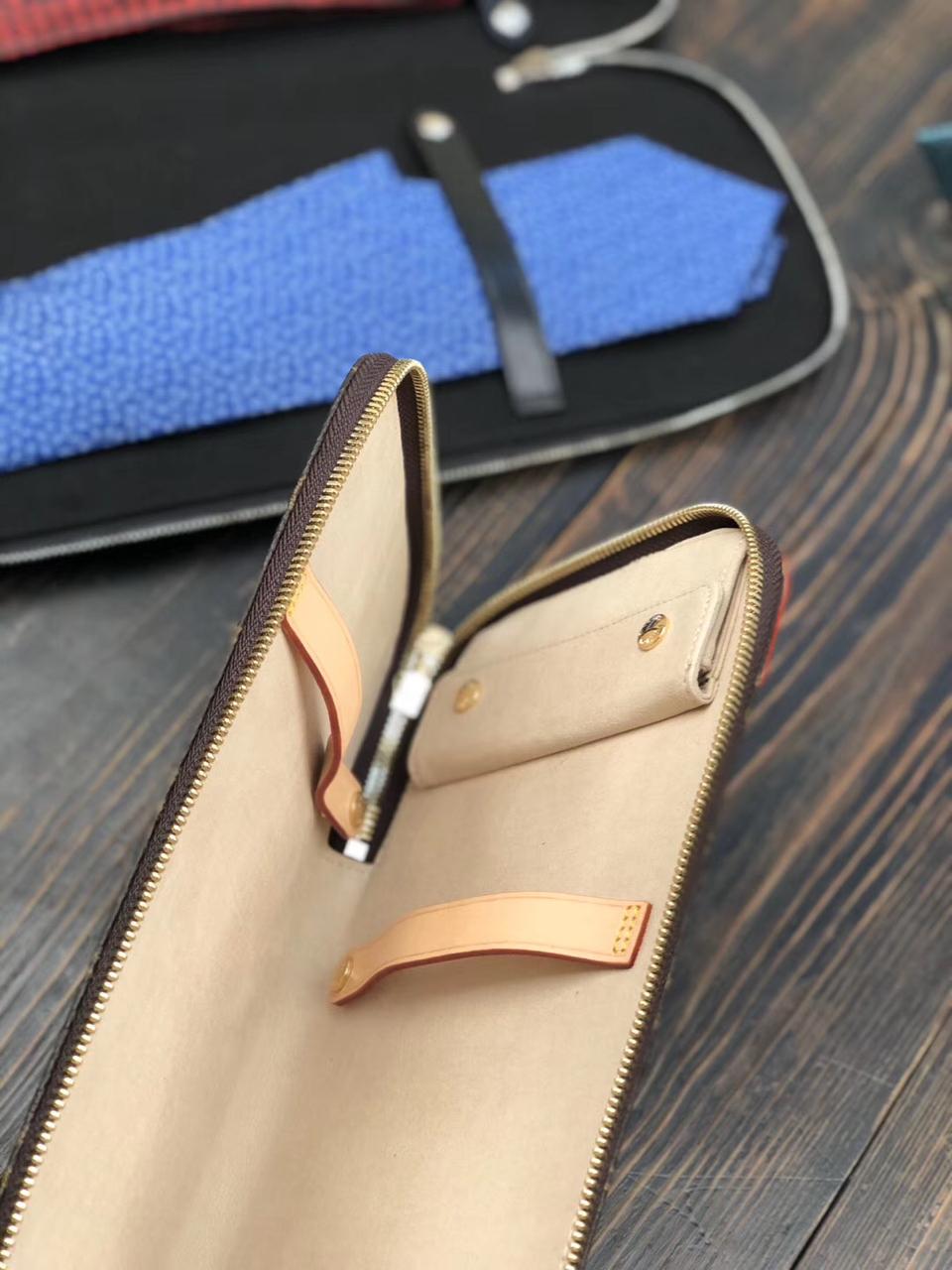 ФУТЛЯР ДЛЯ ГАЛСТУКОВ LOUIS VUITTON детальное фото