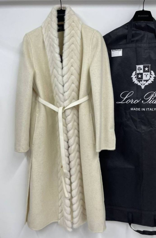 ПАЛЬТО LORO PIANA фото