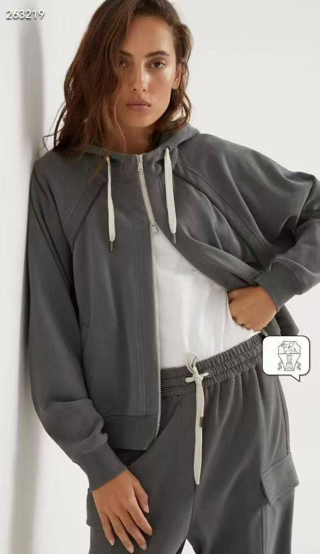 КОСТЮМ BRUNELLO CUCINELLI детальное фото