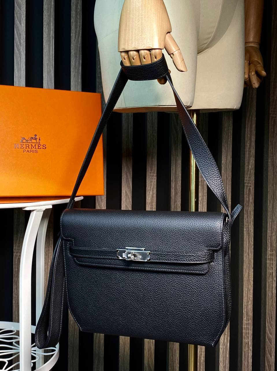 МУЖСКАЯ СУМКА МЕССЕНДЖЕР HERMES детальное фото
