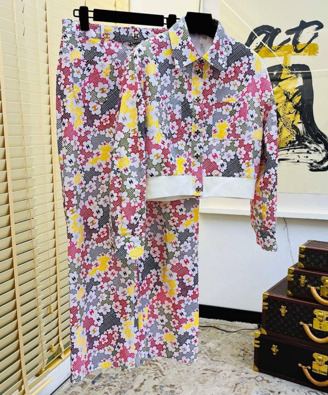 КОСТЮМ CHANEL фото