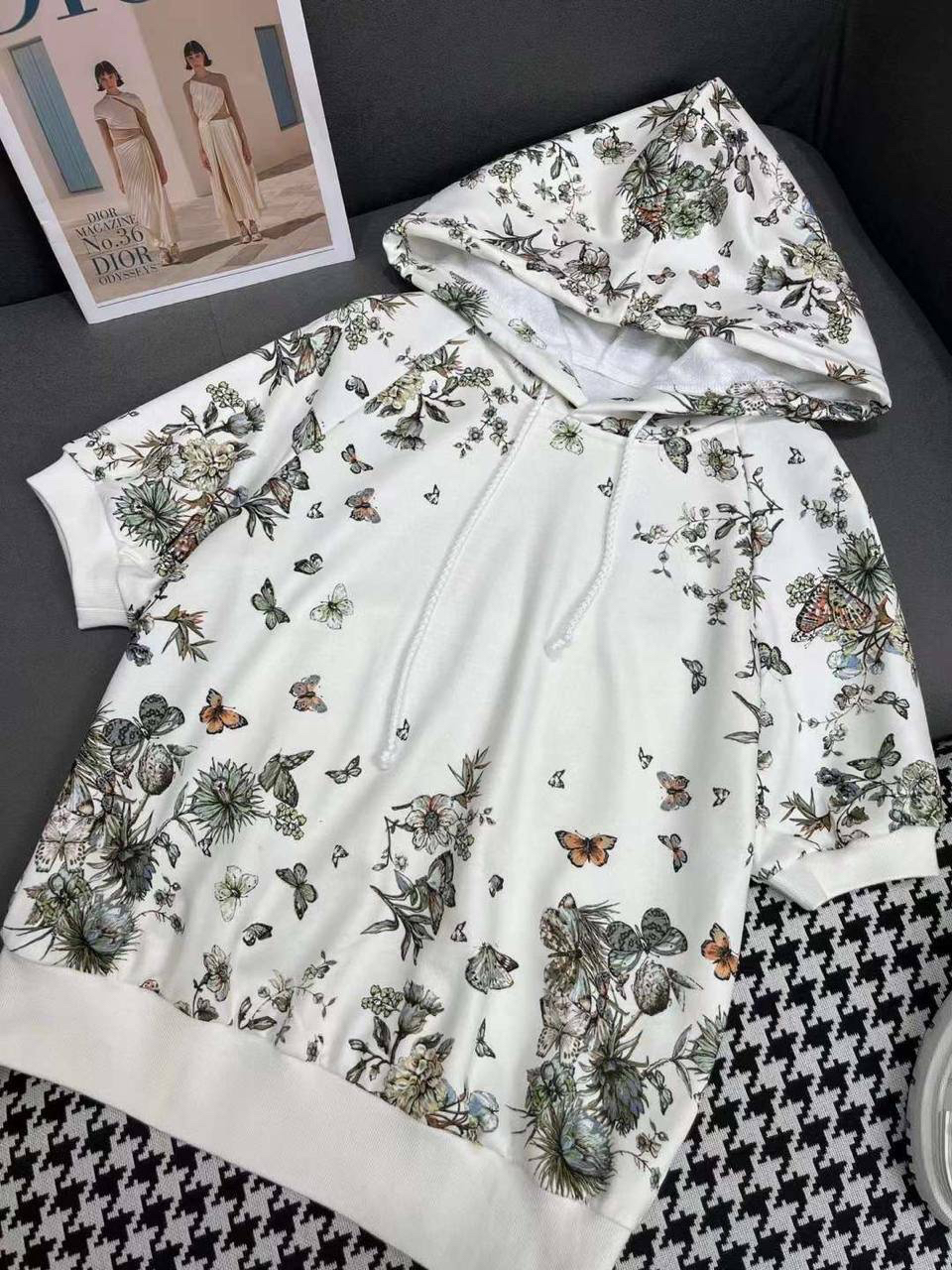 КОСТЮМ CHRISTIAN DIOR детальное фото