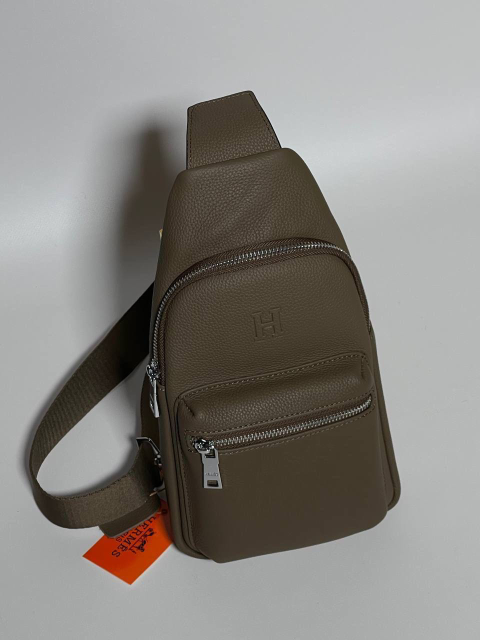 МУЖСКАЯ СУМКА СЛИНГ HERMES детальное фото