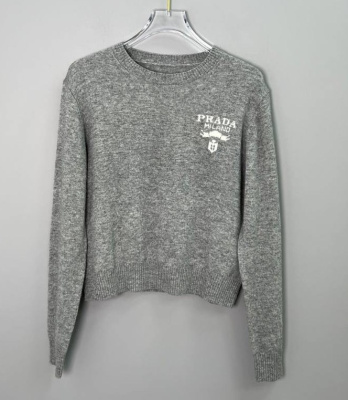 СВИТЕР PRADA фото