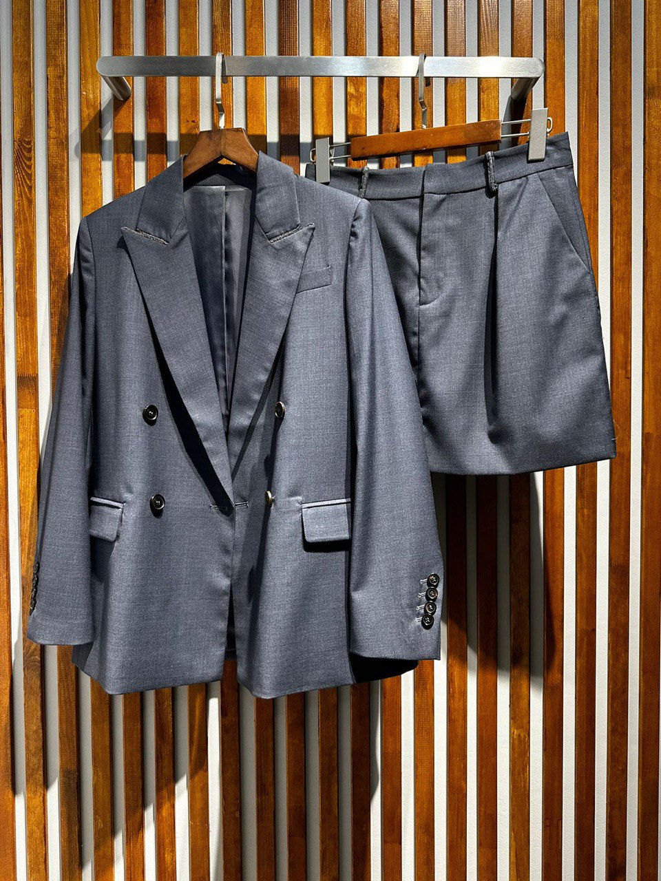 КОСТЮМ BRUNELLO CUCINELLI детальное фото