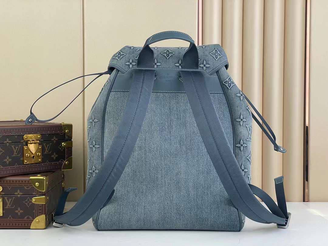 МУЖСКОЙ РЮКЗАК LOUIS VUITTON детальное фото
