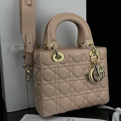 СУМКА CHRISTIAN DIOR LADY фото