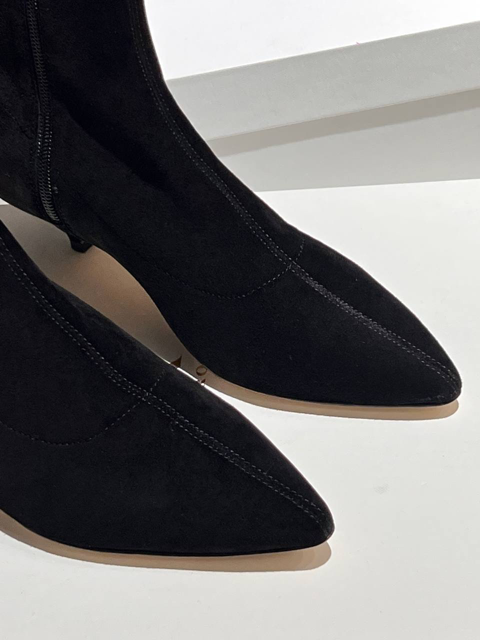 БОТИЛЬОНЫ THE ROW детальное фото