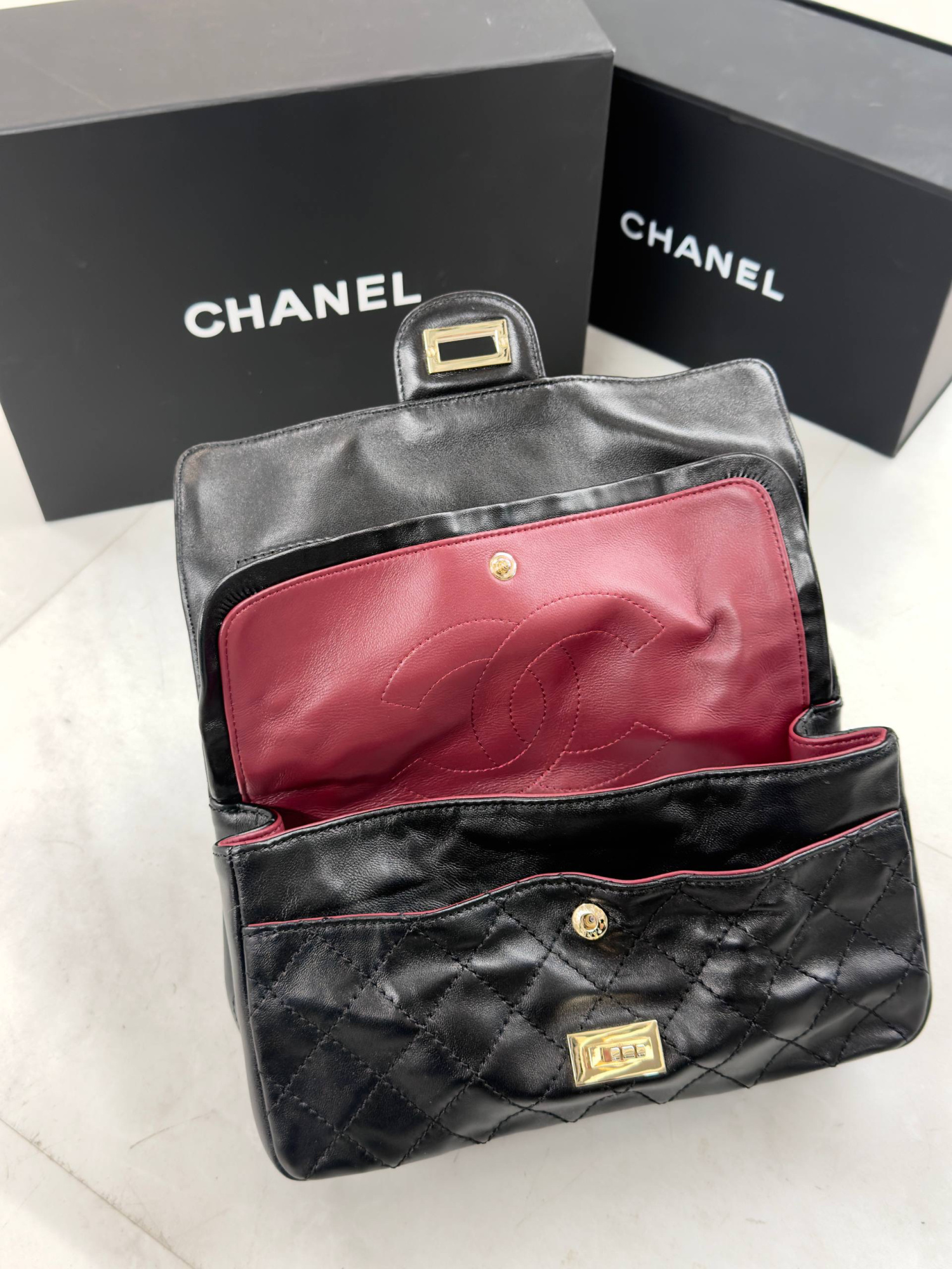 СУМКА CHANEL 2.55 детальное фото