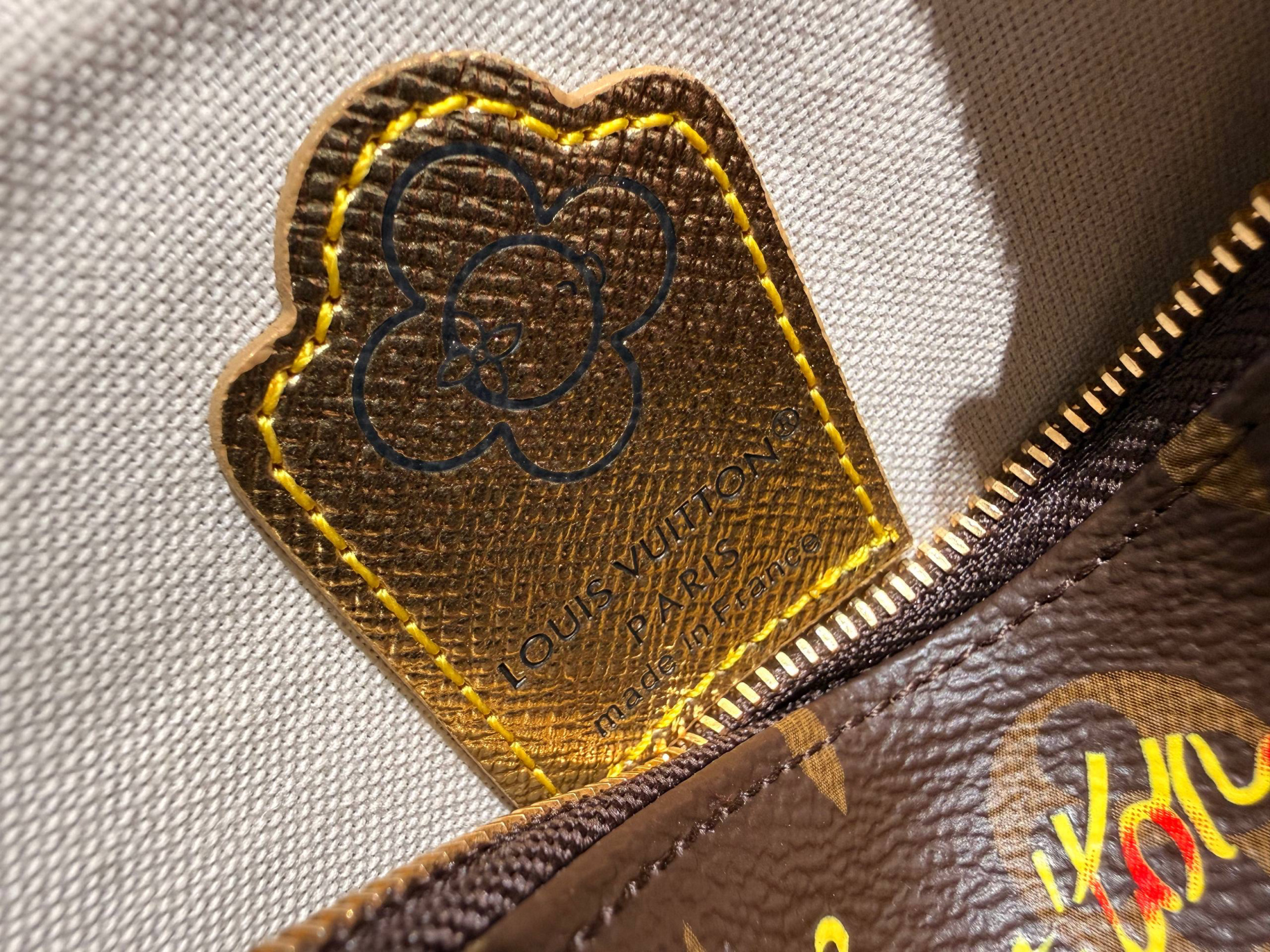 КОСМЕТИЧКА LOUIS VUITTON детальное фото