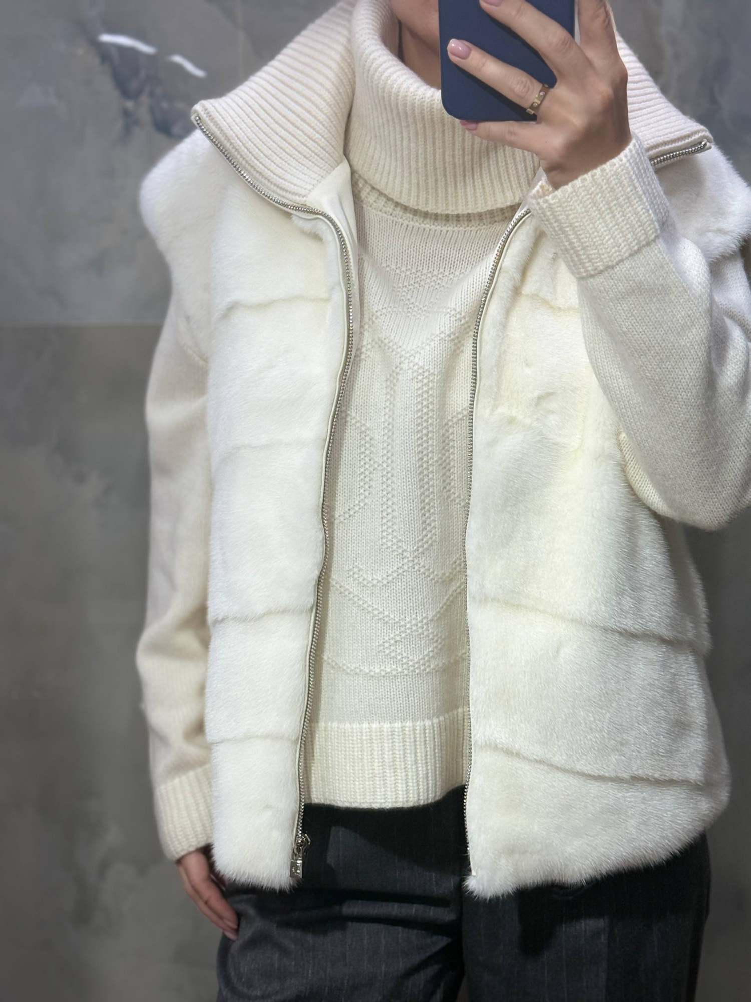 ЖИЛЕТ LORO PIANA детальное фото