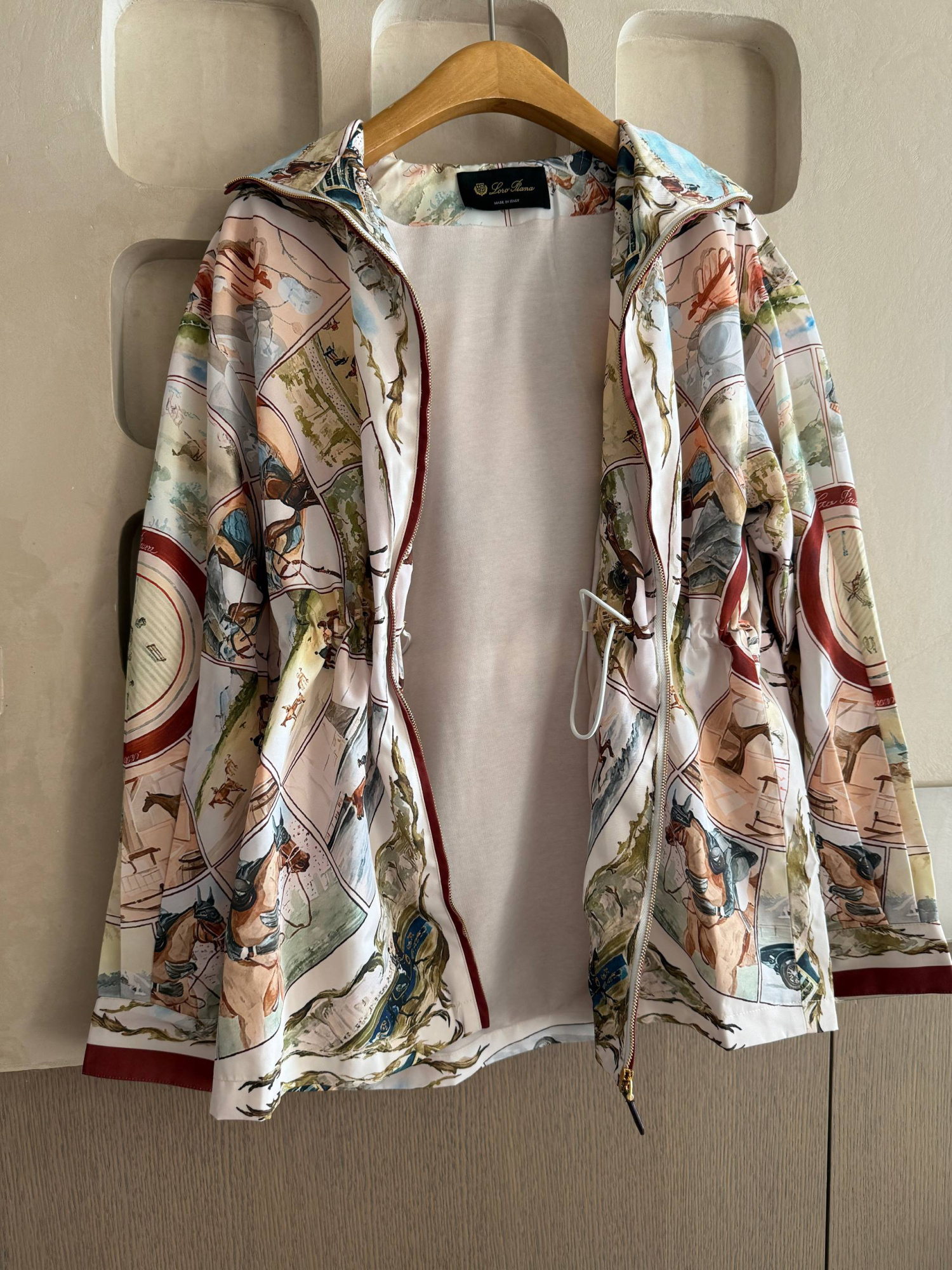 ВЕТРОВКА LORO PIANA детальное фото