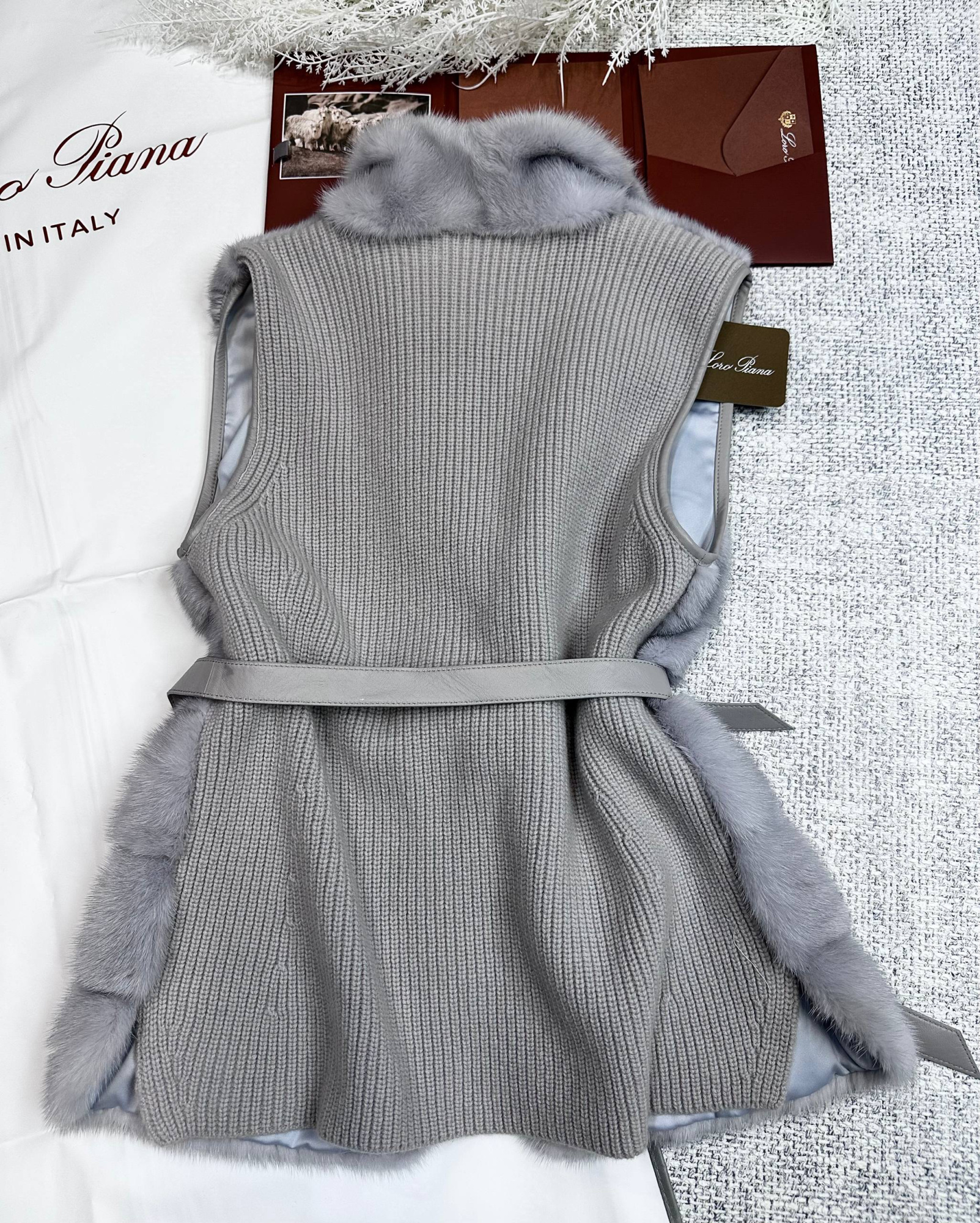 ЖИЛЕТ LORO PIANA детальное фото