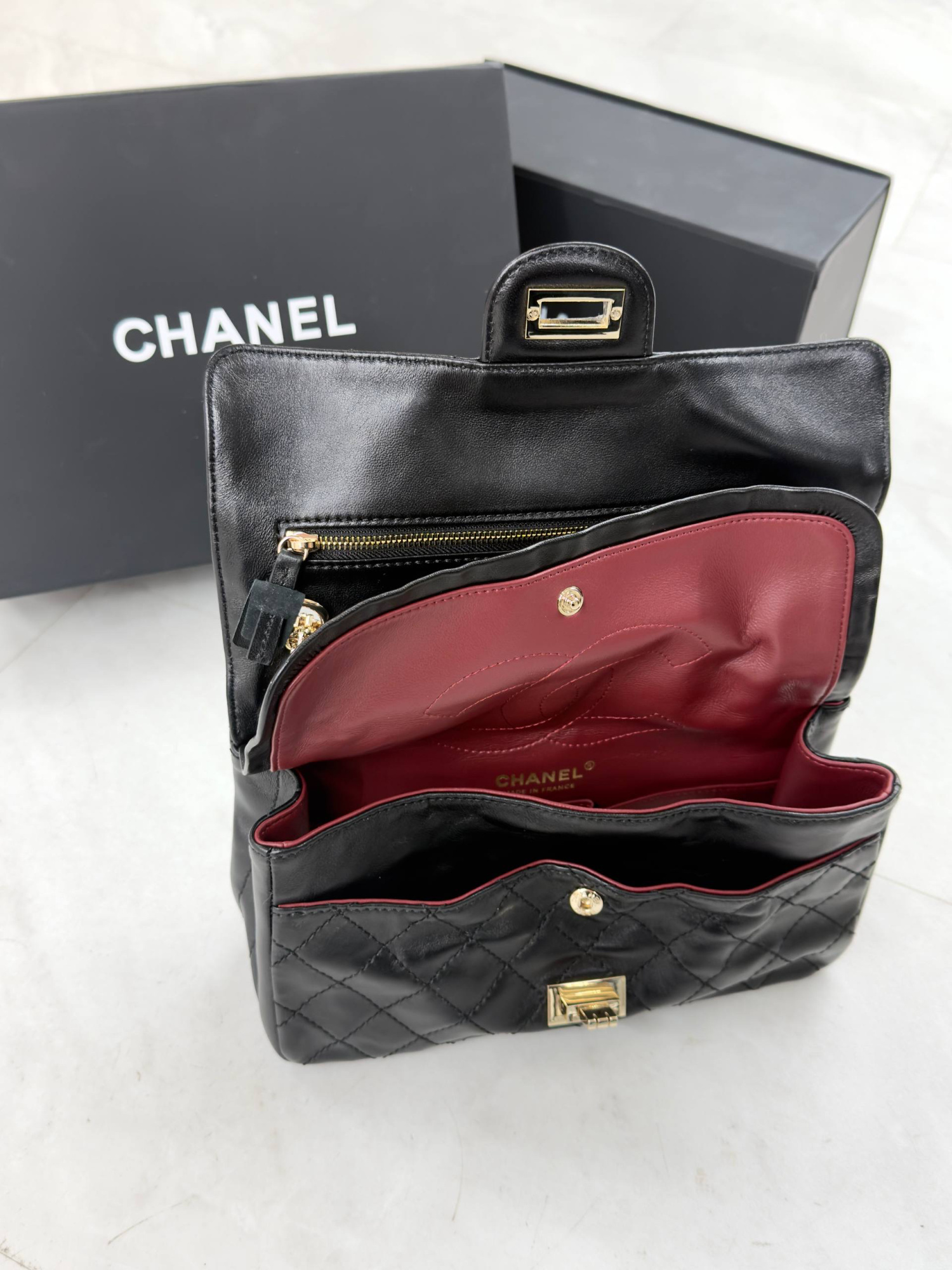 СУМКА CHANEL 2.55 детальное фото