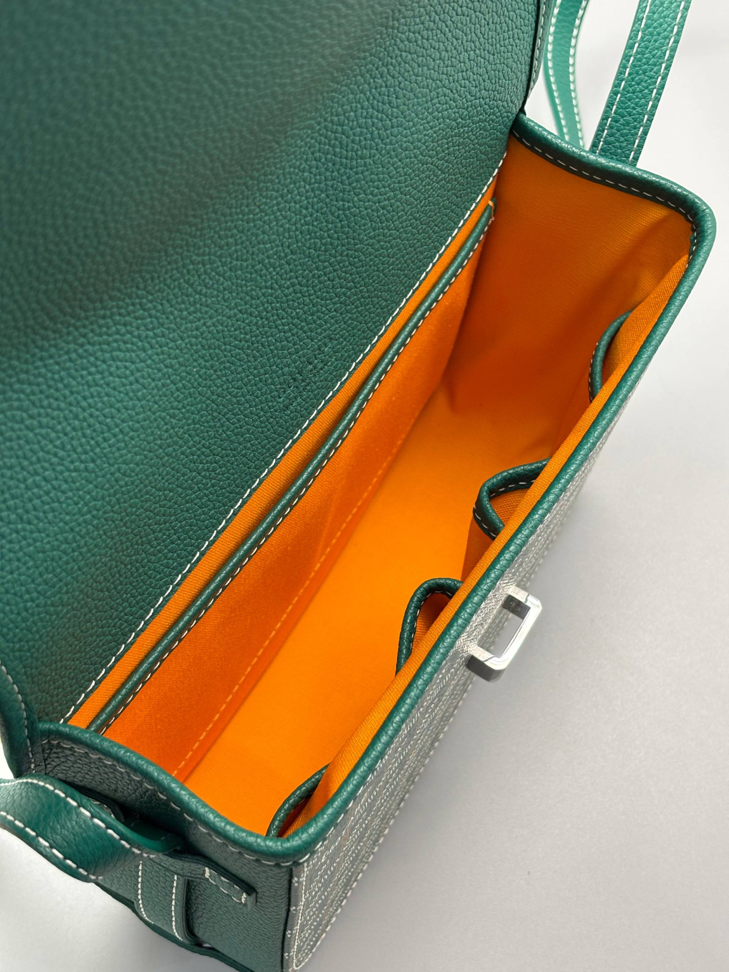 МУЖСКАЯ СУМКА МЕССЕНДЖЕР GOYARD детальное фото